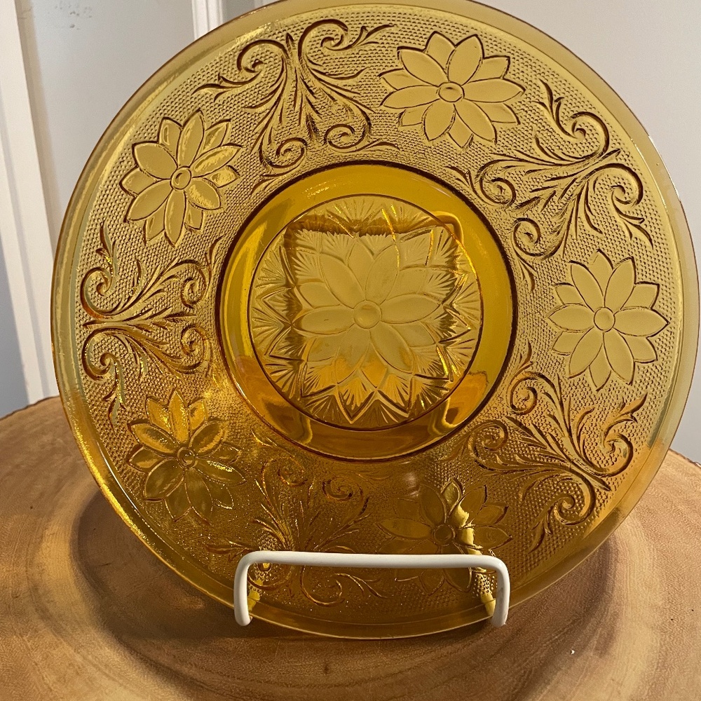 Amber Glass "Daisy" Serving/Fruit Bowl